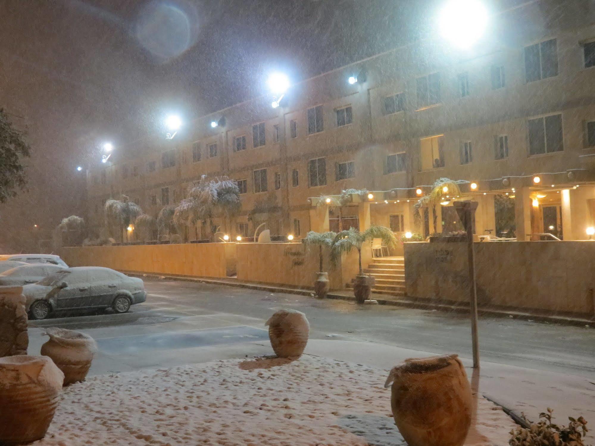 Ramon Suites By Smart Hotels Mitzpe Ramon Εξωτερικό φωτογραφία